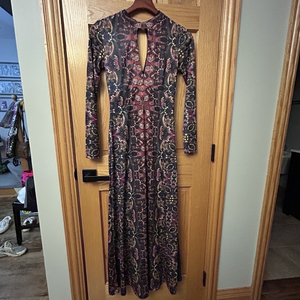 Free People Women's Bohemian Plunge Maxi Dress Keyhole Slit Long Sleeve. Size XS